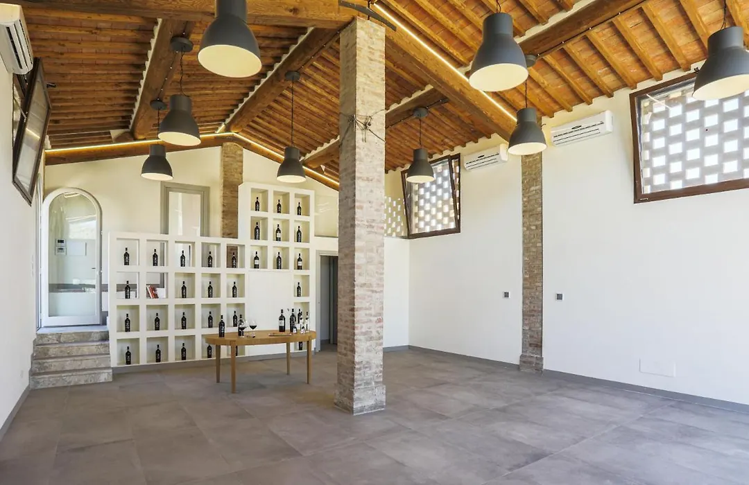 La Fonte Di Santa Regina 16-1